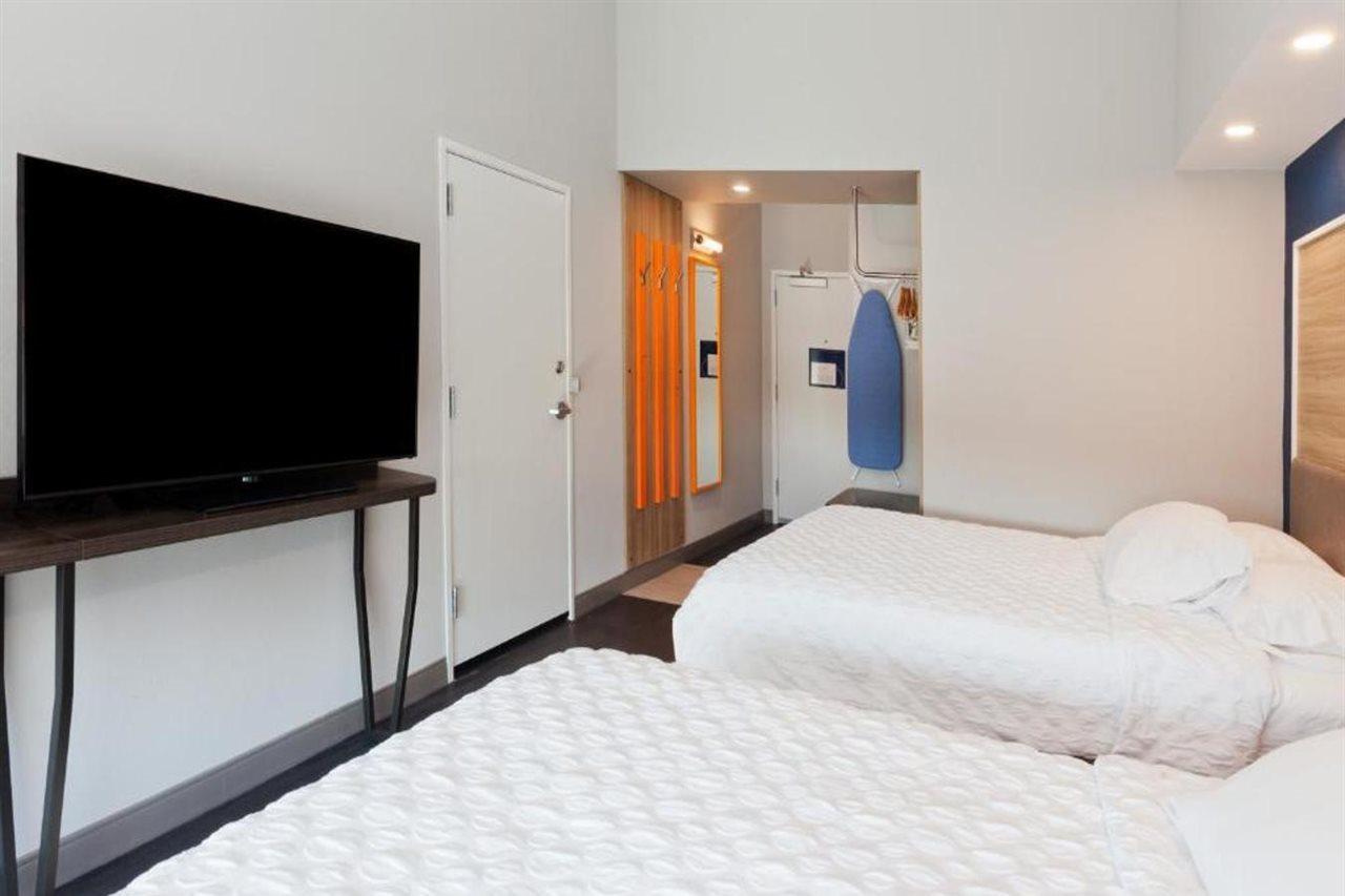 Tru By Hilton Auburn, In Hotel Bagian luar foto