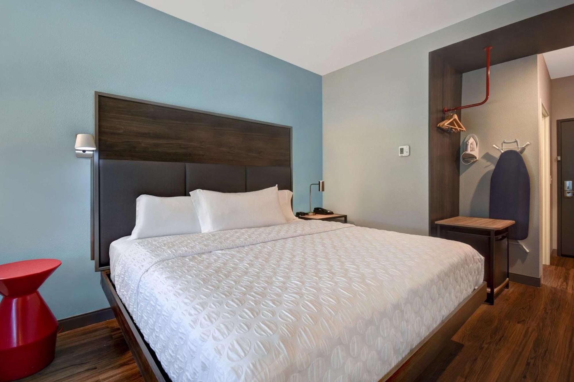 Tru By Hilton Auburn, In Hotel Bagian luar foto