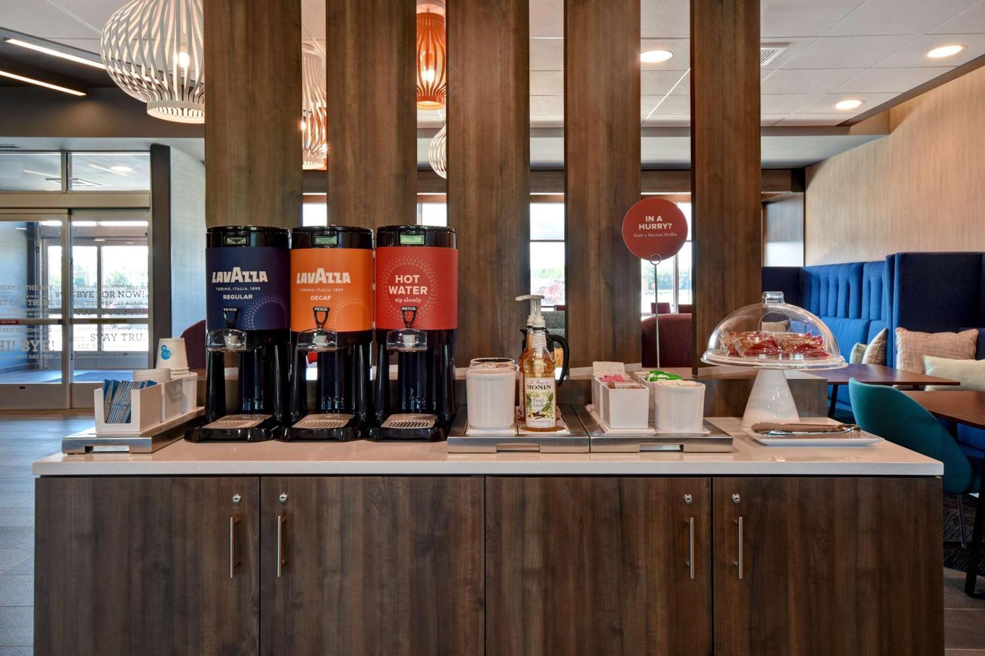 Tru By Hilton Auburn, In Hotel Bagian luar foto